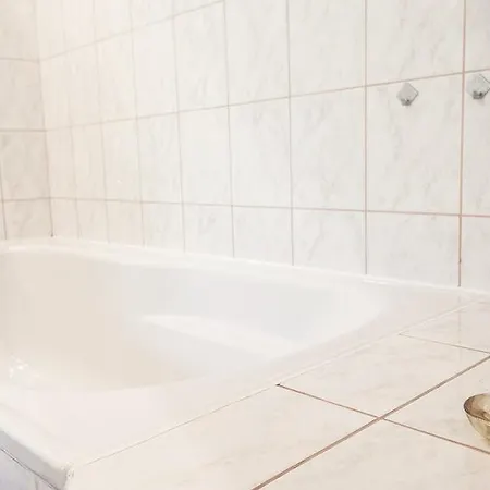 Best Stay-Paernu Villa